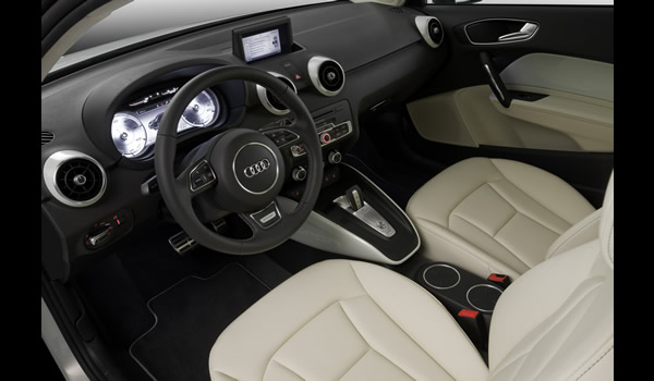 Audi A1 e-tron Electric Concept car with Range extender interior
